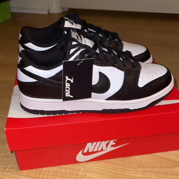 Nike Dunk Low Retro white and black Pandas Size 6 - Picture 5 of 9